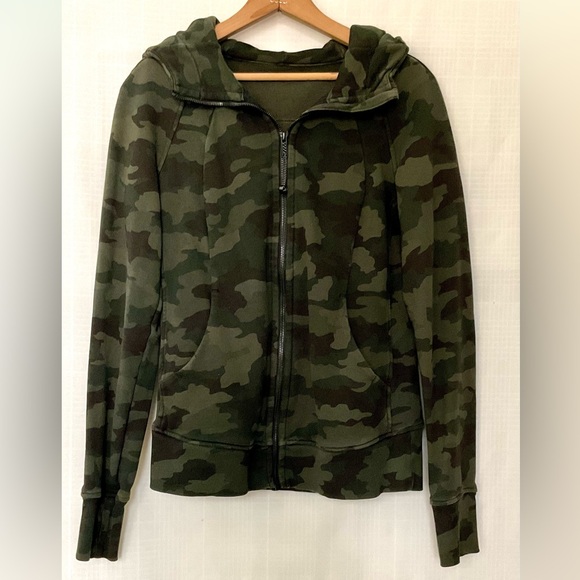 lululemon athletica Jackets & Blazers - lululemon athletica Camouflage Jacket - Green and Black